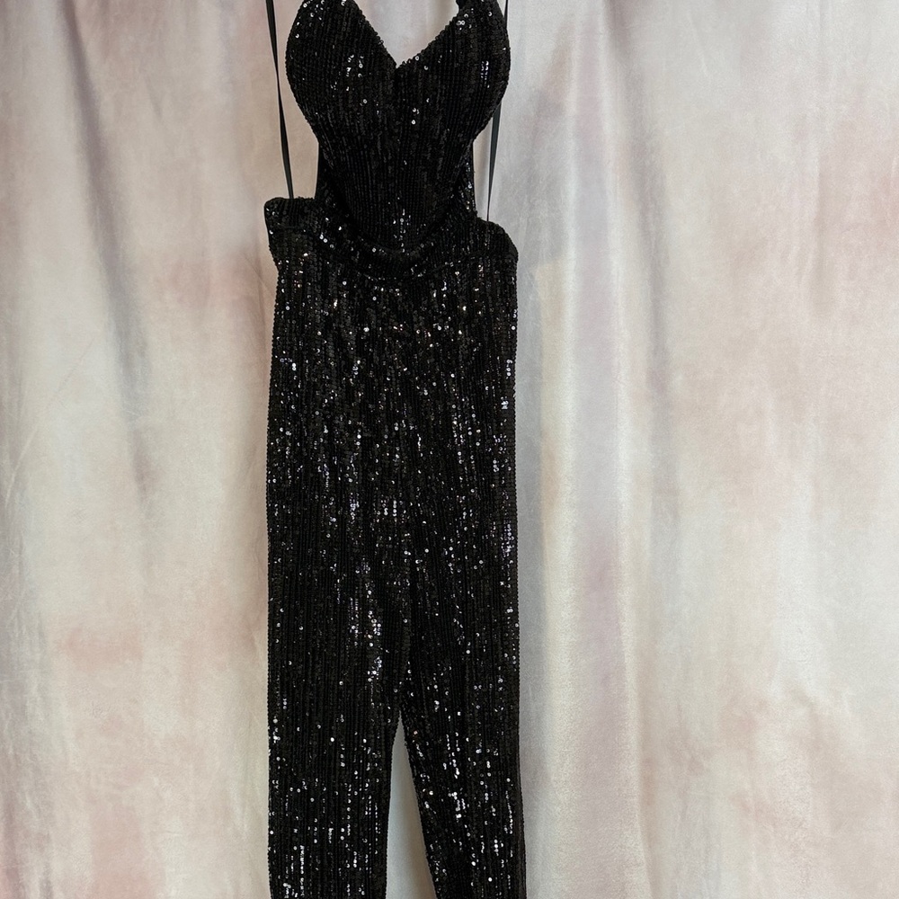 Elegant Black Sequin jumpsuit - Picture 3 of 4